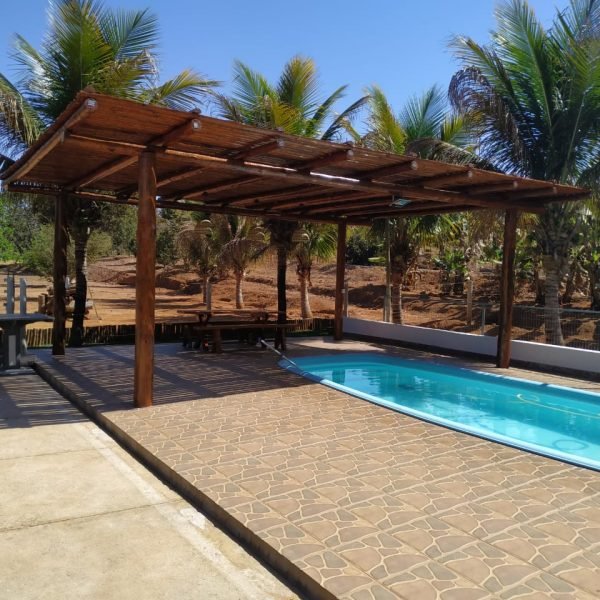 Piscina-distante